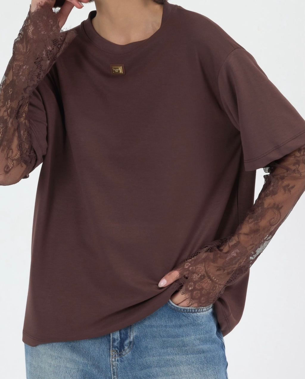 D brown shirt with dentelle