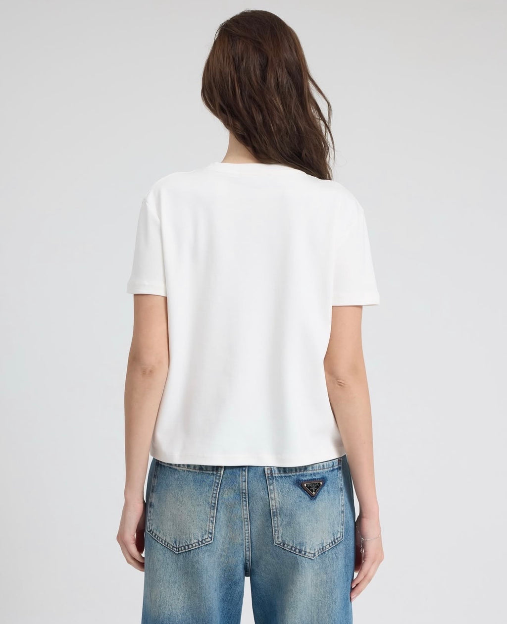 D white shirt