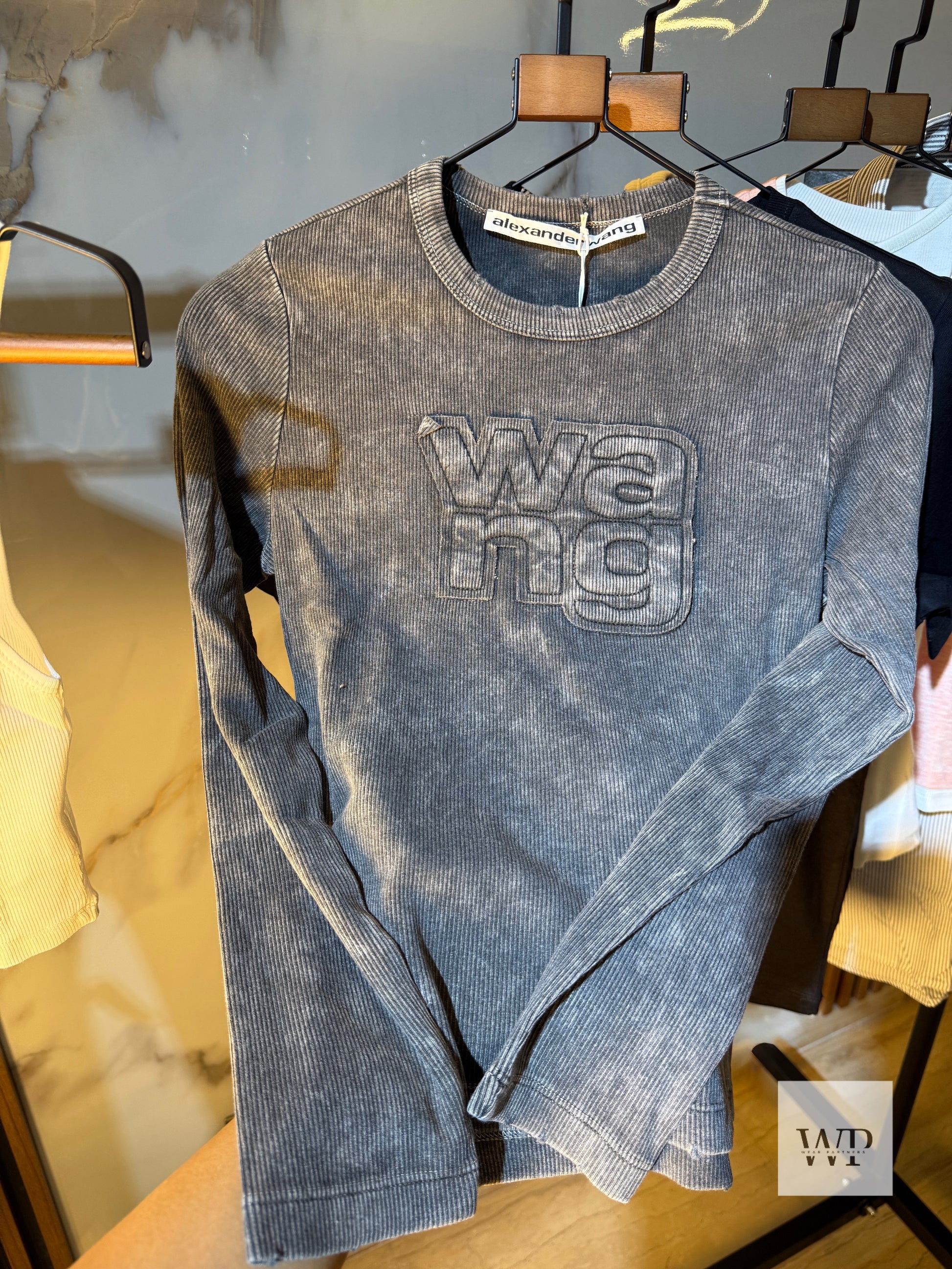AW long sleeve