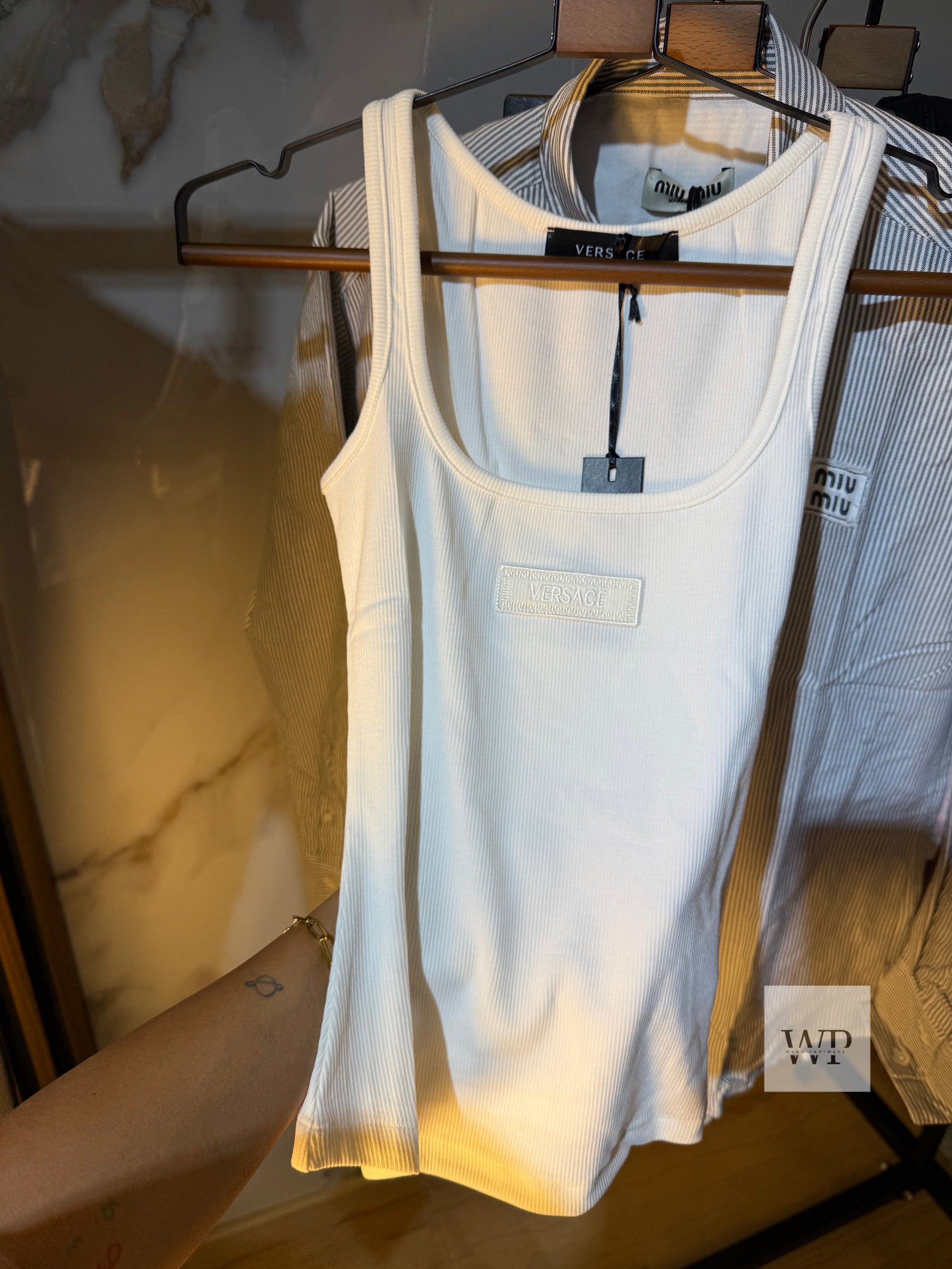 V tank top