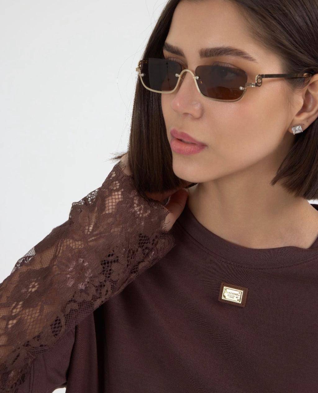 D brown shirt with dentelle