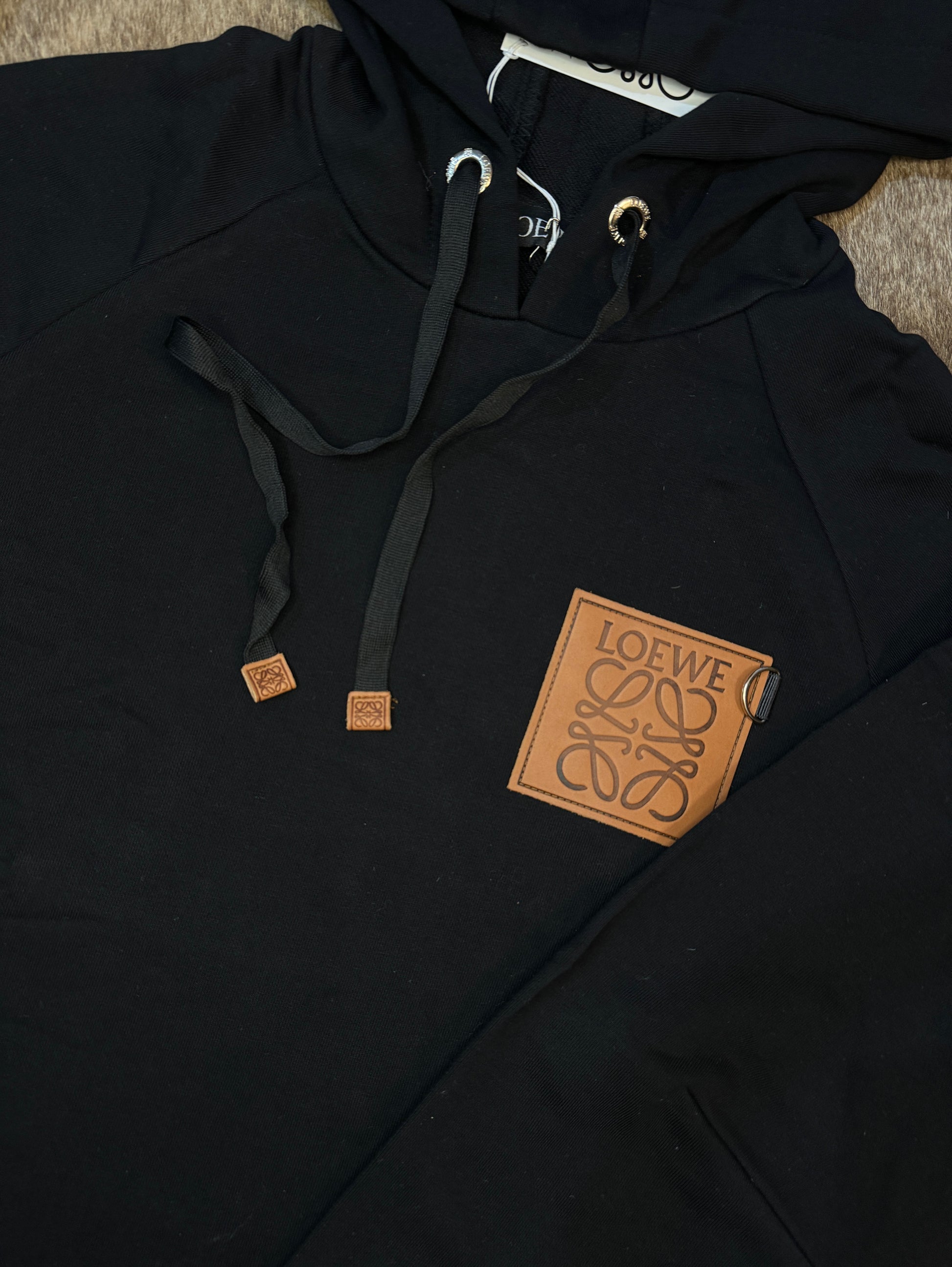 L hoodie
