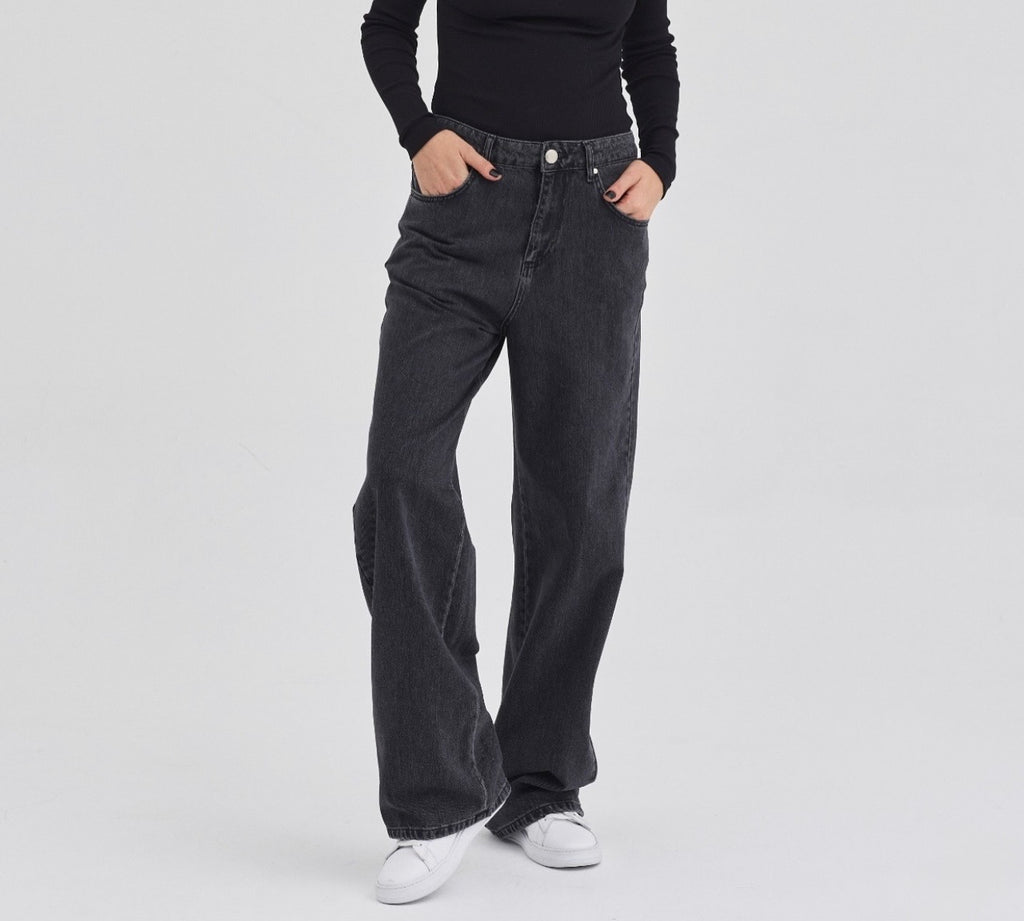 C black jeans