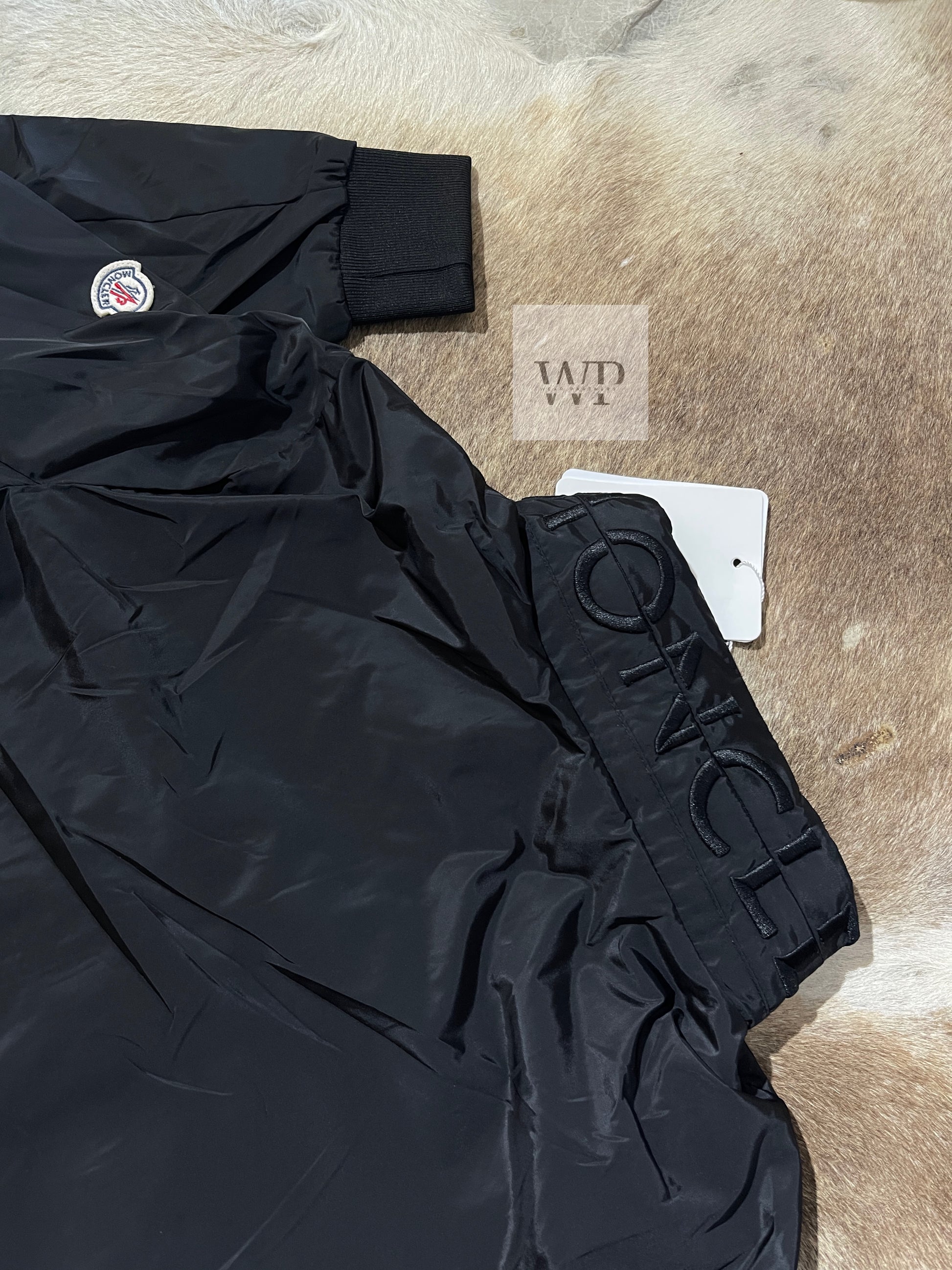 M impermeable black jacker unisex