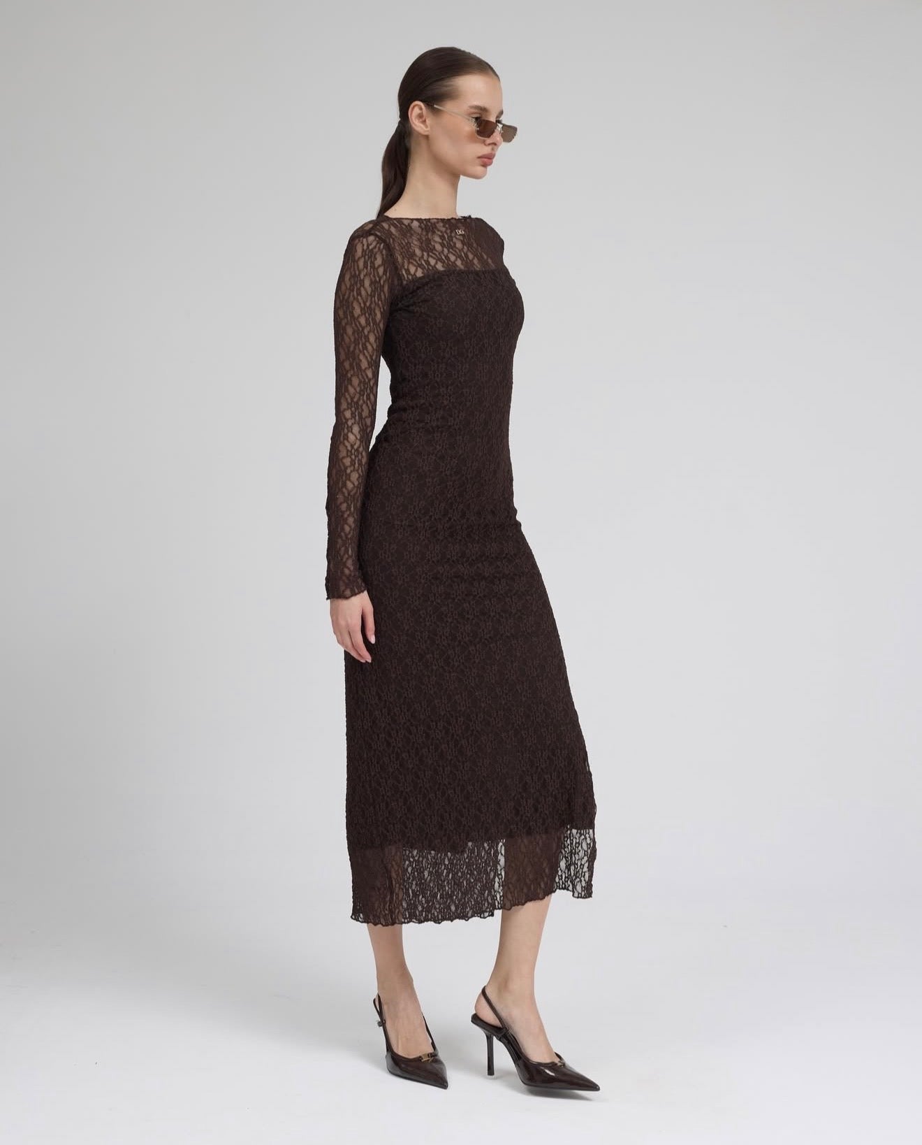 D brown dress