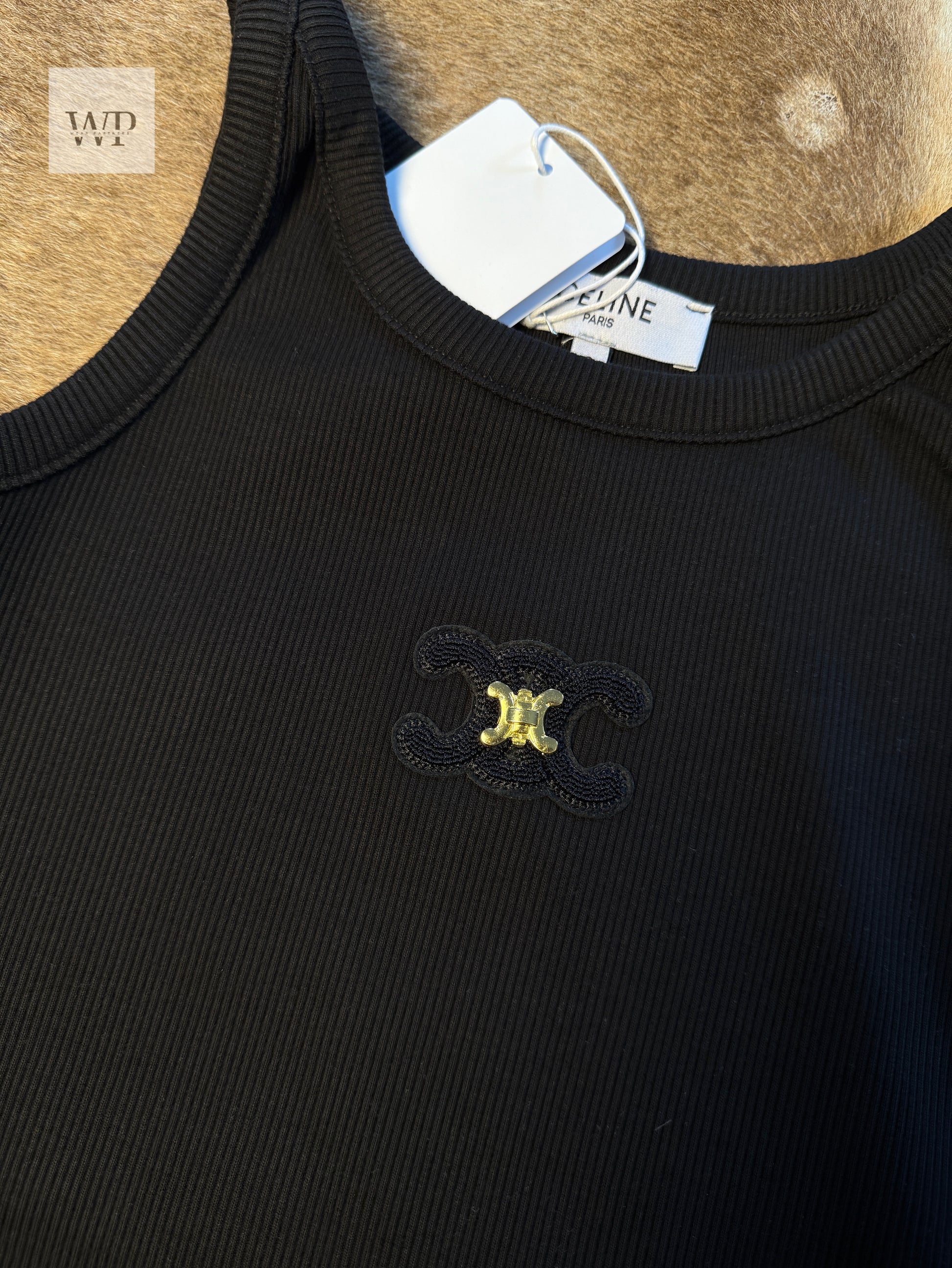 C Black dress logo metal gold