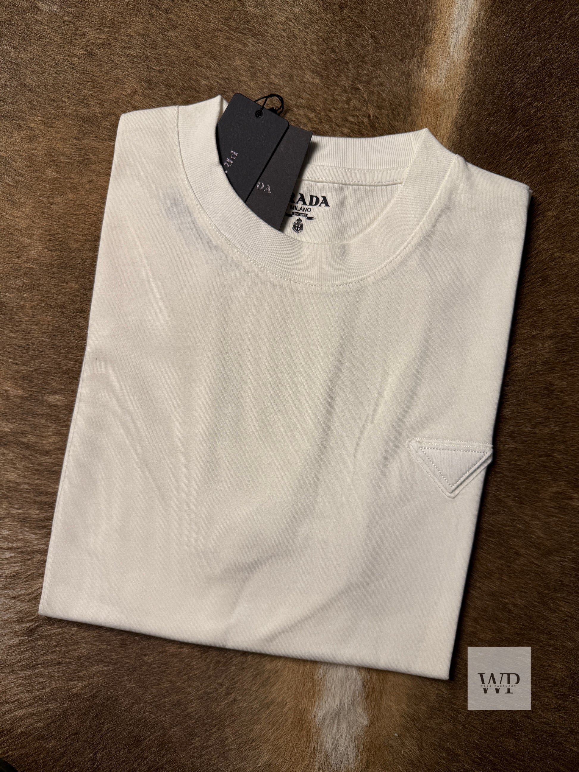 P unisex white shirt