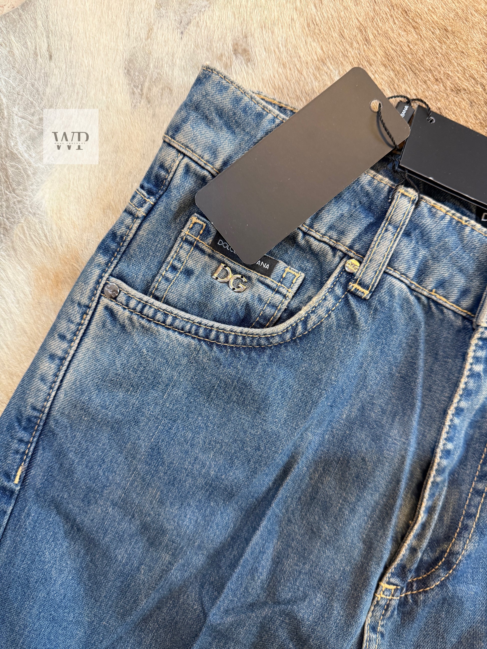 D jeans