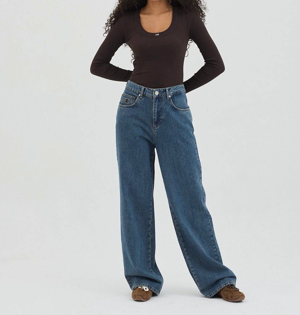 C jeans brown logo