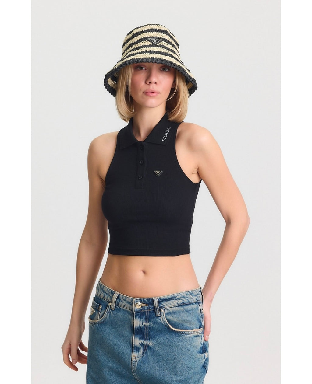 Black crop tank