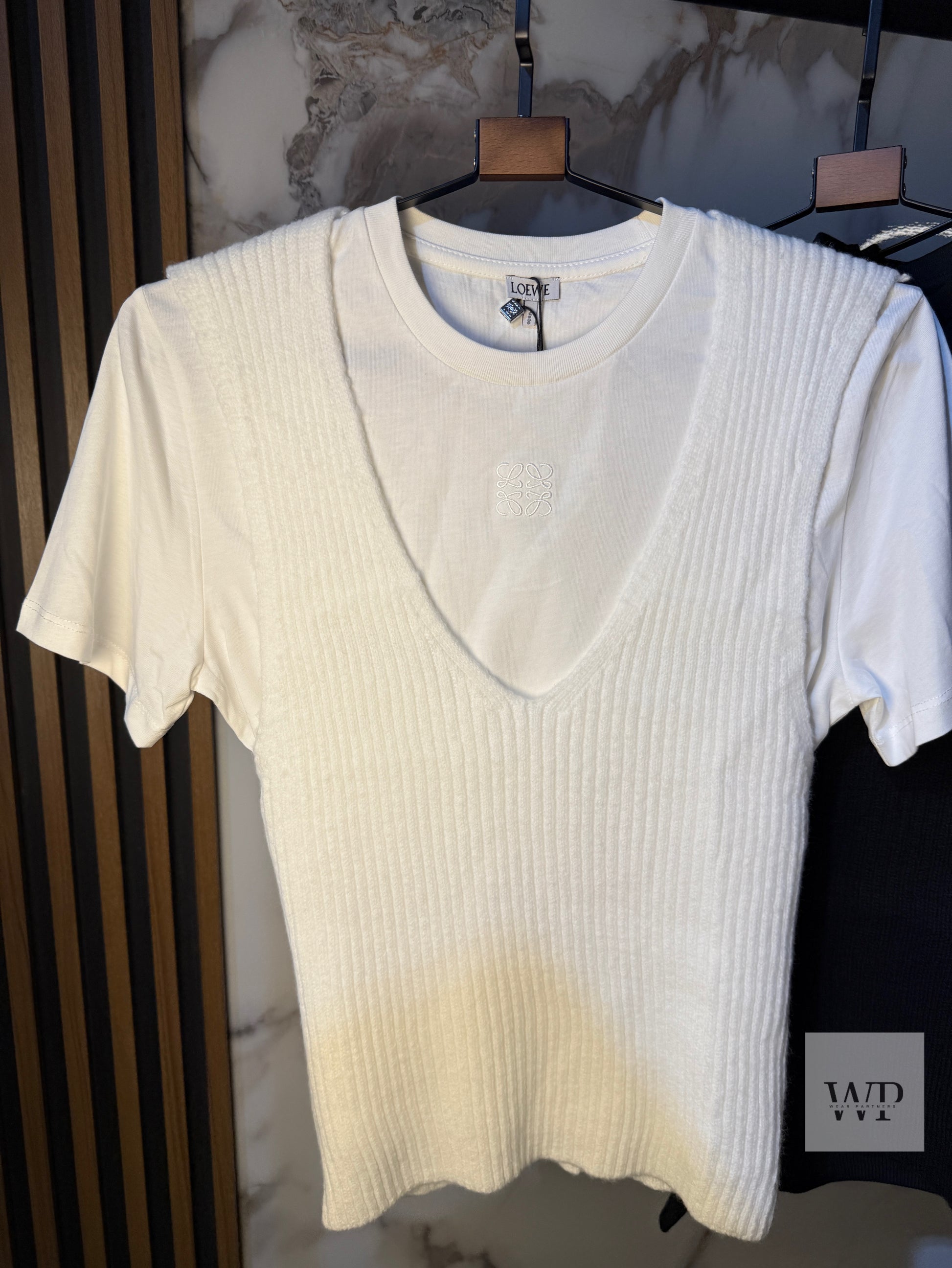 L shirt