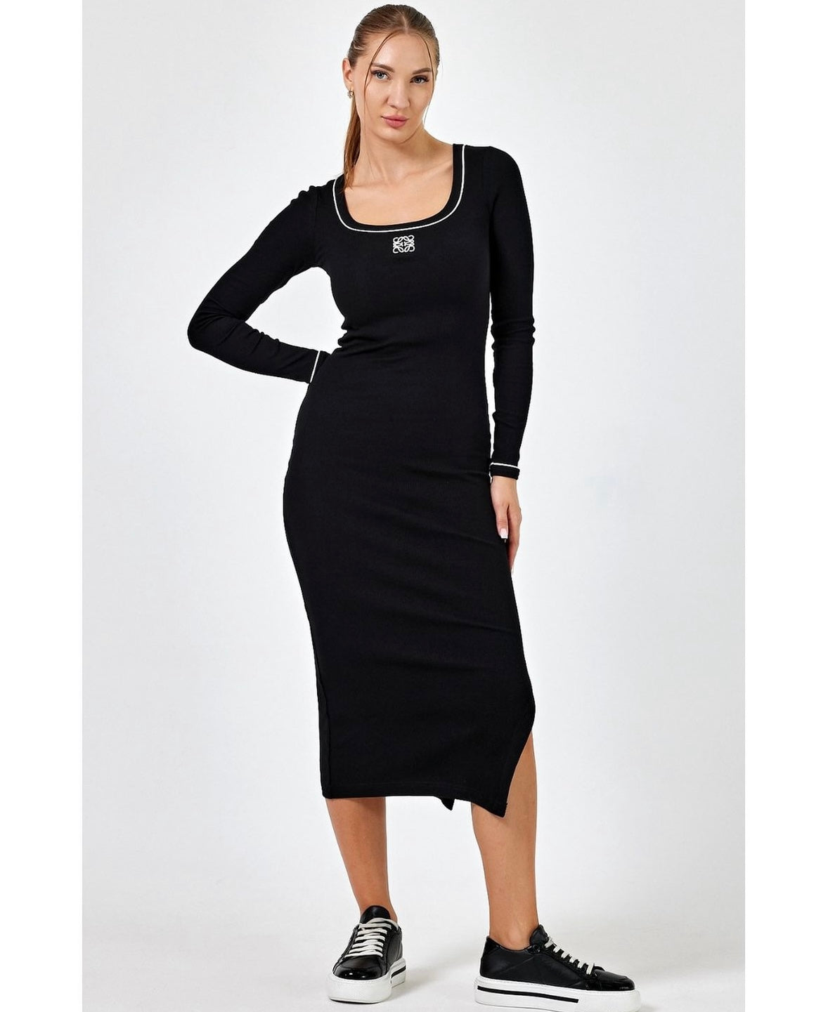 L black dress