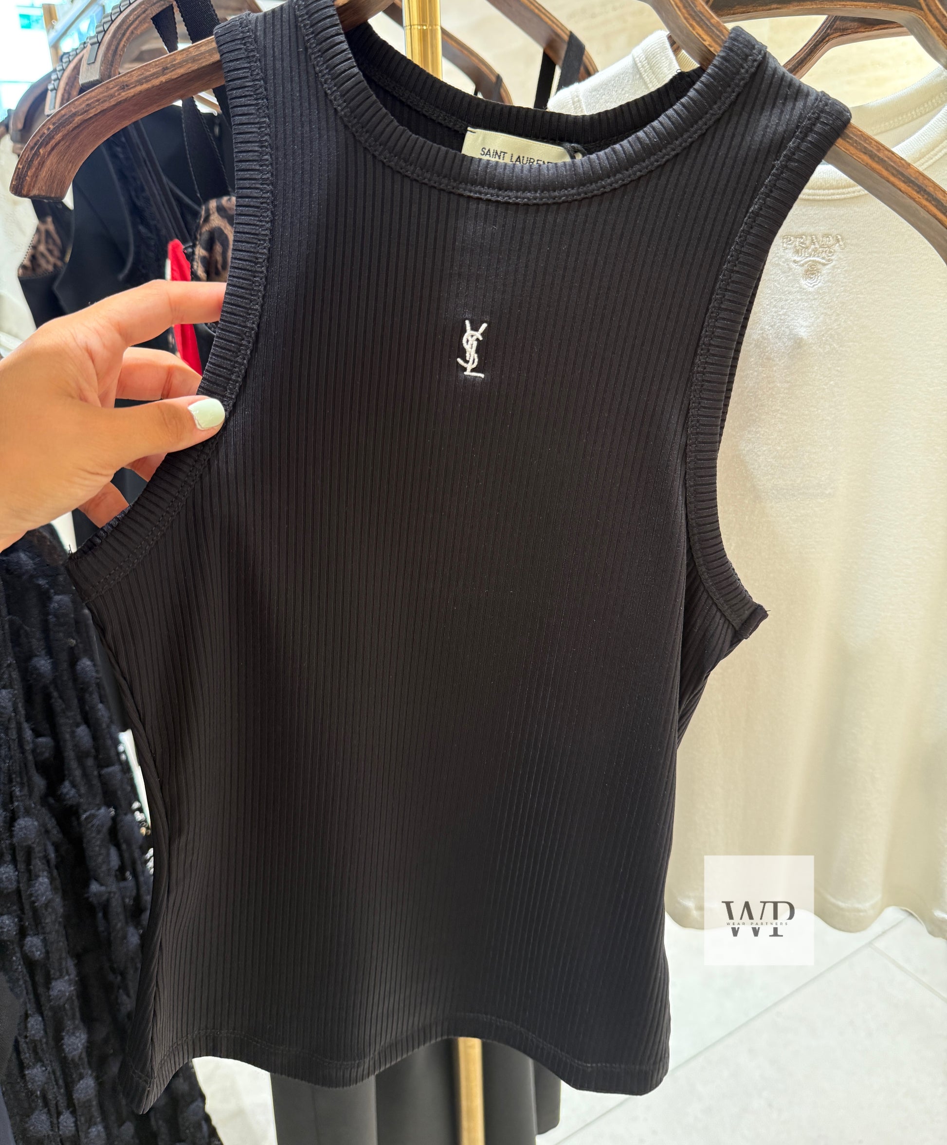 Y black tank top