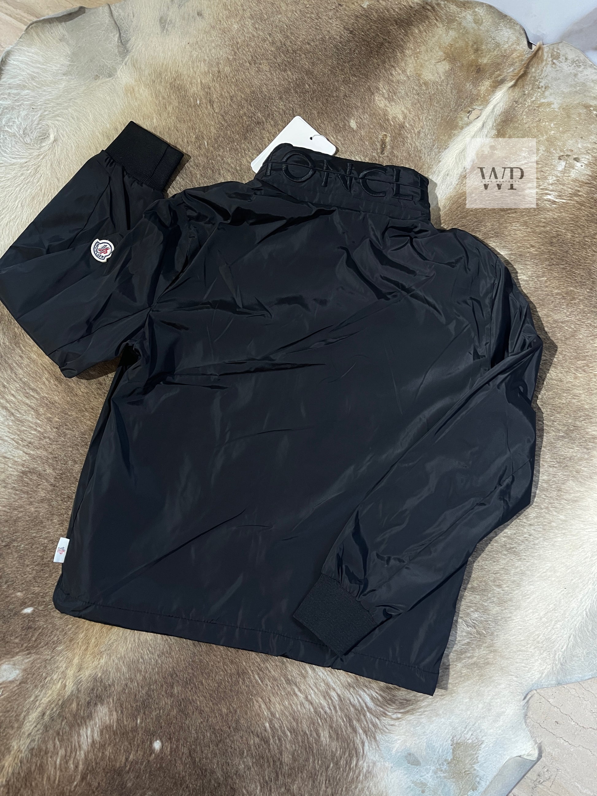 M impermeable black jacker unisex