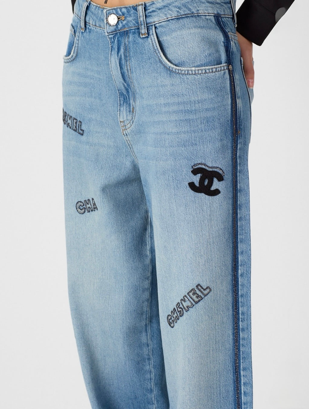 CHANEL JEANS